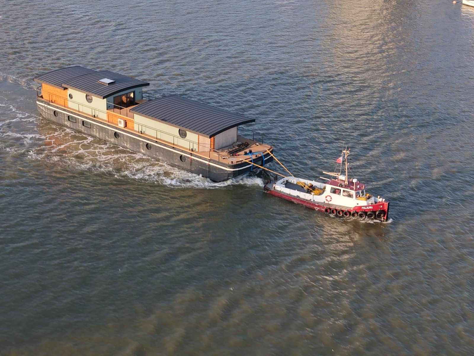 Heavy Trot Mooring Refit in Chatham, River Medway