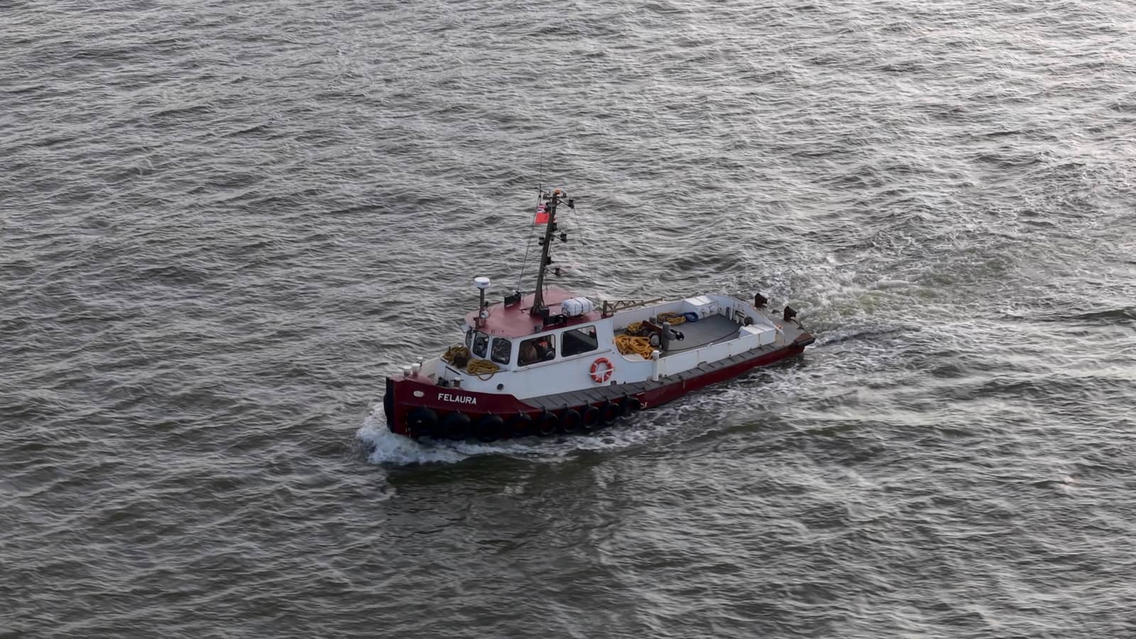 Emergency Barge Assist and Towage in Gravesend Reach